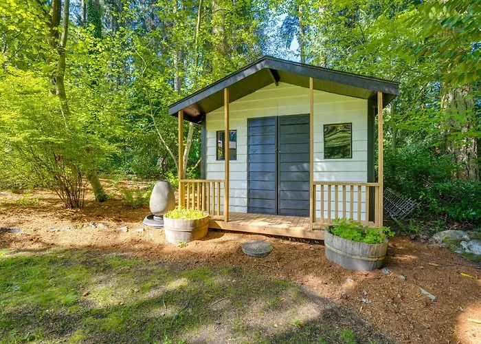 Modern Home 3 Miles To Woodinville Wine Country!